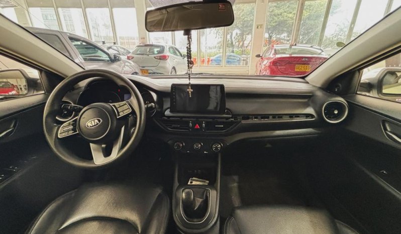 KIA CERATO VIVRO VIBRANT MT 1600CC 4P 6AB ABS lleno