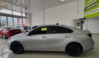 KIA CERATO VIVRO VIBRANT MT 1600CC 4P 6AB ABS lleno