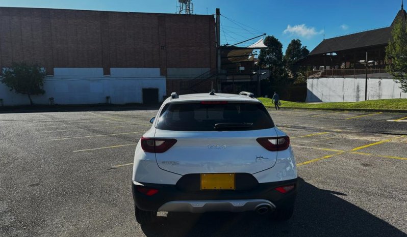 KIA STONICDESIRE/SPORTMT 1000CC T 6AB ABS lleno