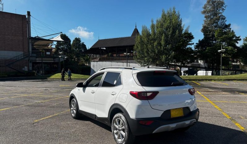 KIA STONICDESIRE/SPORTMT 1000CC T 6AB ABS lleno