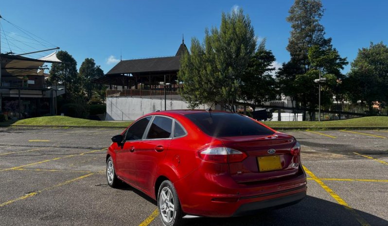 FORD FIESTA (7)SPORTBACK SEMT 1600CC 4P lleno