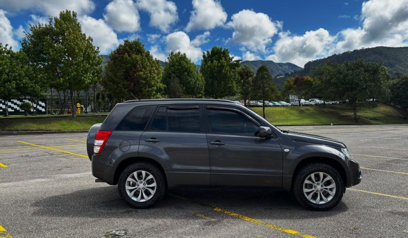 SUZUKI GRAND VITARA (3) (FL)SZ GLX SPORTMT 2400CC 5P 4X4 lleno