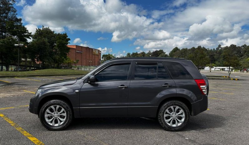 SUZUKI GRAND VITARA (3) (FL)SZ GLX SPORTMT 2400CC 5P 4X4 lleno