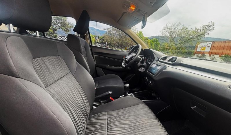 SUZUKI SUZUKI SWIFT (4)DZIREMT 1200CC 4P 2AB ABS lleno