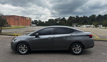 NISSAN NISSAN VERSA (2)SENSEAT 1600CC RIN 15 lleno