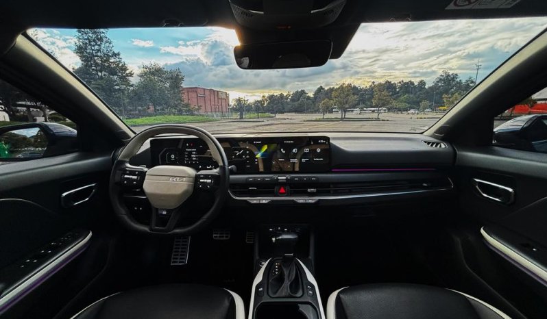 KIA K4 GT LINE AT 2000CC 4P 6AB lleno