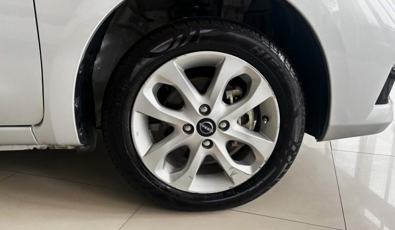 NISSAN MARCH (FL) (2) ADVANCE MT 1600CC 6AB ABS lleno