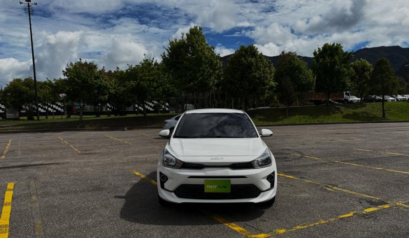 KIA KIA RIOVIBRANT (FL)TP 1400CC 5P R17 lleno