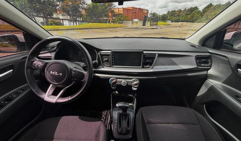 KIA KIA RIOVIBRANT (FL)TP 1400CC 5P R17 lleno
