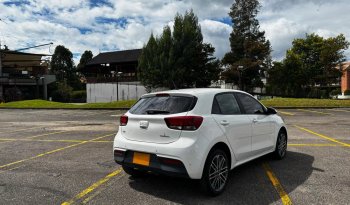 KIA KIA RIOVIBRANT (FL)TP 1400CC 5P R17 lleno