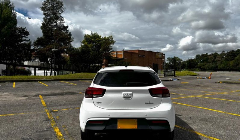 KIA KIA RIOVIBRANT (FL)TP 1400CC 5P R17 lleno