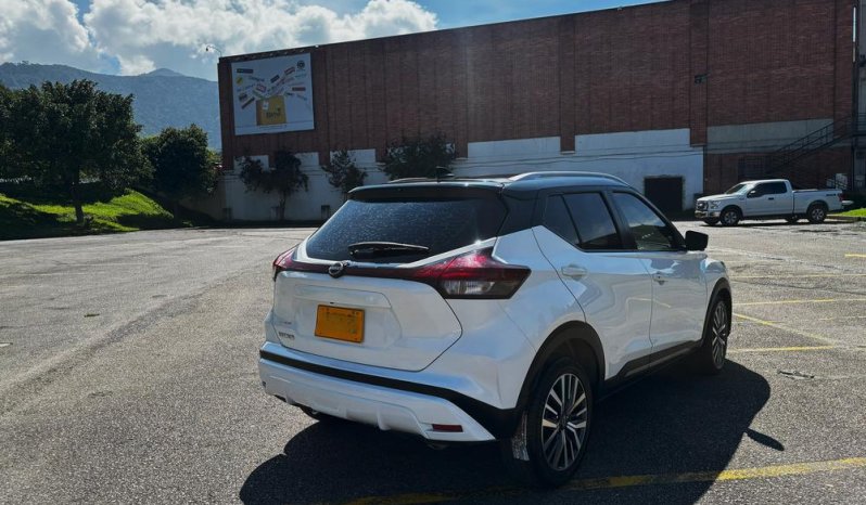NISSAN NISSAN KICKS (FL)EXCLUSIVETP 1600CC R17 TC lleno