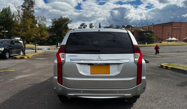 MITSUBISHI Montero Sport 3.0 Aut. 4X4 Gasolina ABS A/C 7 A.B. C.Cuero lleno