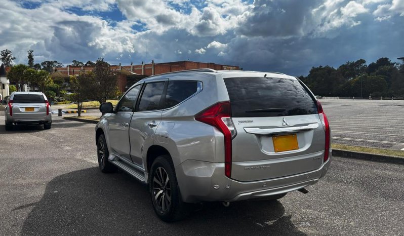 MITSUBISHI Montero Sport 3.0 Aut. 4X4 Gasolina ABS A/C 7 A.B. C.Cuero lleno