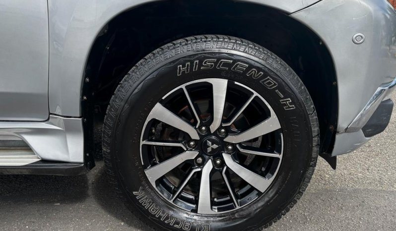 MITSUBISHI Montero Sport 3.0 Aut. 4X4 Gasolina ABS A/C 7 A.B. C.Cuero lleno