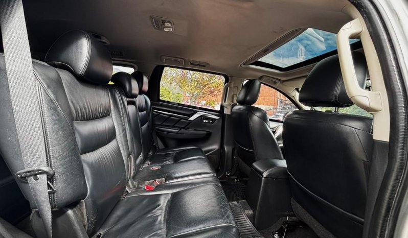 MITSUBISHI Montero Sport 3.0 Aut. 4X4 Gasolina ABS A/C 7 A.B. C.Cuero lleno