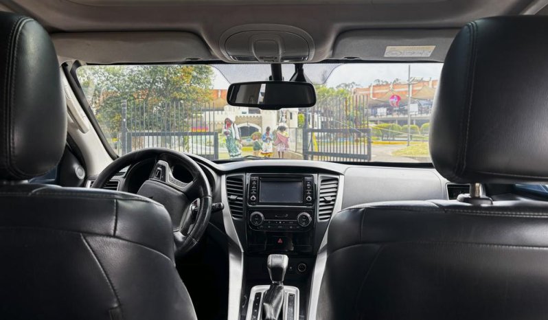 MITSUBISHI Montero Sport 3.0 Aut. 4X4 Gasolina ABS A/C 7 A.B. C.Cuero lleno