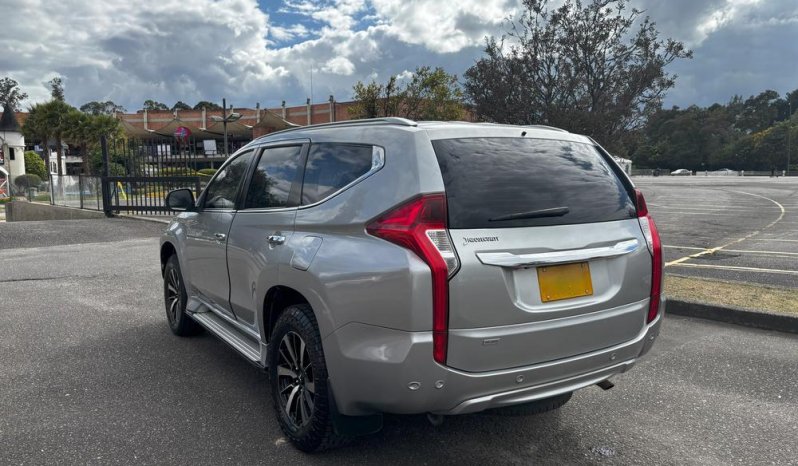 MITSUBISHI Montero Sport 3.0 Aut. 4X4 Gasolina ABS A/C 7 A.B. C.Cuero lleno