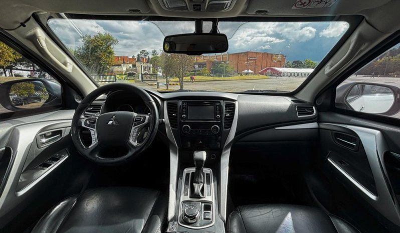 MITSUBISHI Montero Sport 3.0 Aut. 4X4 Gasolina ABS A/C 7 A.B. C.Cuero lleno