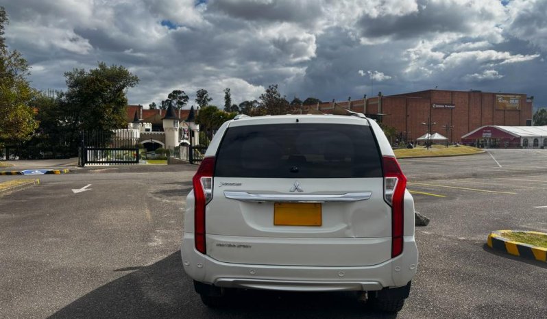 MITSUBISHI Montero Sport 3.0 Aut. 4X4 Gasolina ABS A/C 7 A.B. C.Cuero lleno