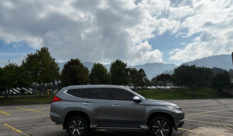 Montero Sport 3.0 Aut. 4X4 Gasolina ABS A/C 7 A.B. C.Cuero lleno