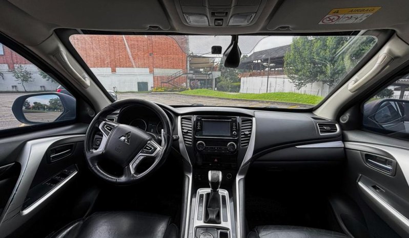 Montero Sport 3.0 Aut. 4X4 Gasolina ABS A/C 7 A.B. C.Cuero lleno