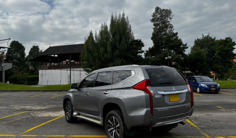 Montero Sport 3.0 Aut. 4X4 Gasolina ABS A/C 7 A.B. C.Cuero lleno