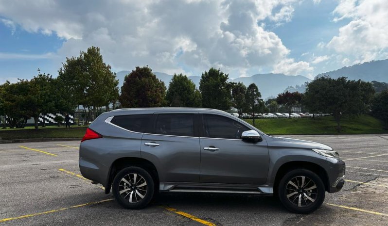 Montero Sport 3.0 Aut. 4X4 Gasolina ABS A/C 7 A.B. C.Cuero lleno