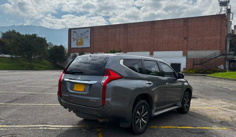 Montero Sport 3.0 Aut. 4X4 Gasolina ABS A/C 7 A.B. C.Cuero lleno