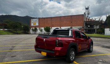 RENAULT DUSTER OROCHINTENSTP 2000CC 4X2 2AB lleno
