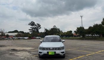 VOLKSWAGEN VOLKSWAGEN TIGUAN (2) ALLSPACE TRENDLINE 2.0 TSI 4MOTION TP 2000CC T R17 lleno