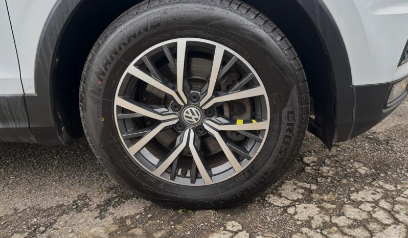 VOLKSWAGEN VOLKSWAGEN TIGUAN (2) ALLSPACE TRENDLINE 2.0 TSI 4MOTION TP 2000CC T R17 lleno