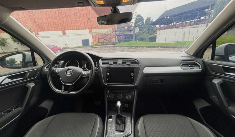VOLKSWAGEN VOLKSWAGEN TIGUAN (2) ALLSPACE TRENDLINE 2.0 TSI 4MOTION TP 2000CC T R17 lleno