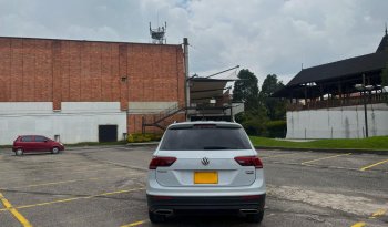 VOLKSWAGEN VOLKSWAGEN TIGUAN (2) ALLSPACE TRENDLINE 2.0 TSI 4MOTION TP 2000CC T R17 lleno