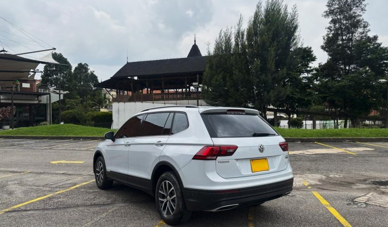 VOLKSWAGEN VOLKSWAGEN TIGUAN (2) ALLSPACE TRENDLINE 2.0 TSI 4MOTION TP 2000CC T R17 lleno