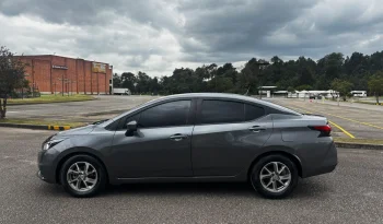 NISSAN VERSA (2)SENSEAT 1600CC RIN 15 lleno