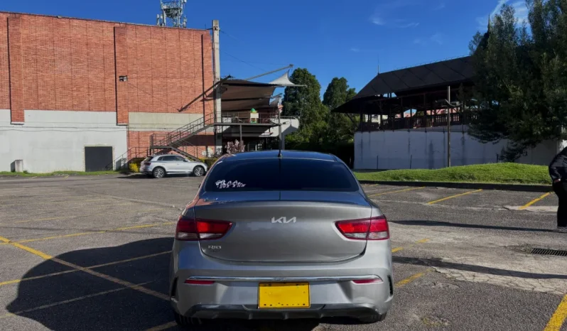 KIA RIOVIBRANT (FL)TP 1400CC 4P R17 lleno