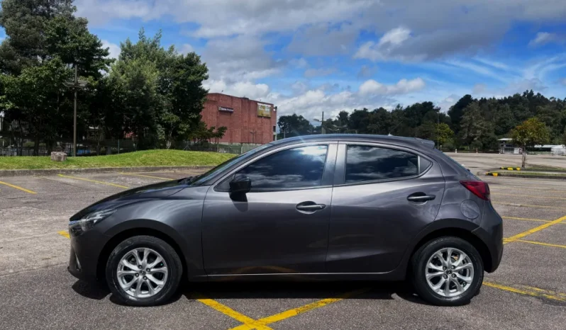 MAZDA 2 (2)TOURINGAT 1500CC 6AB lleno