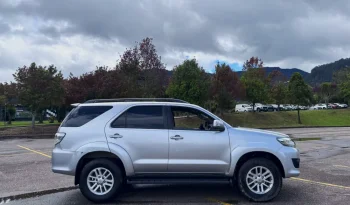 TOYOTA FORTUNER (FL) 2.7L MT 2700CC 4X2 lleno