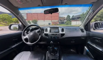 TOYOTA FORTUNER (FL) 2.7L MT 2700CC 4X2 lleno