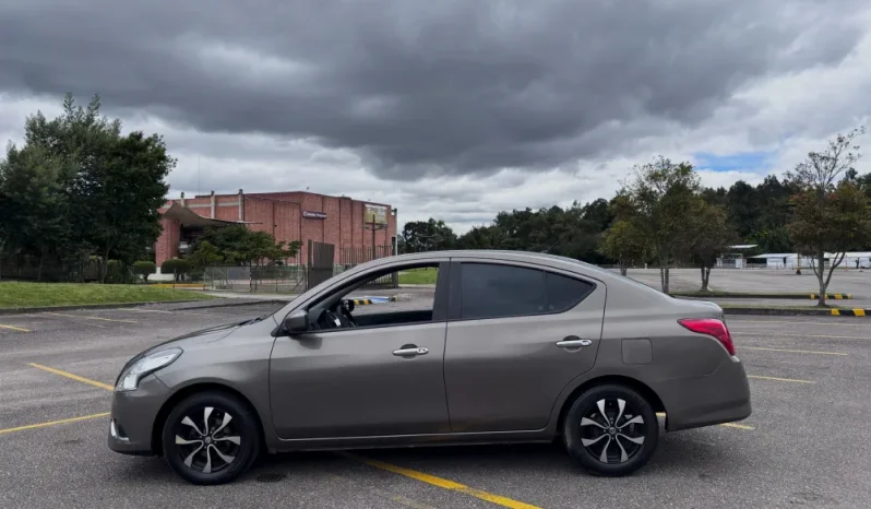 NISSAN NISSAN VERSA (FL)SENSEAT 1600CC 2AB ABS lleno