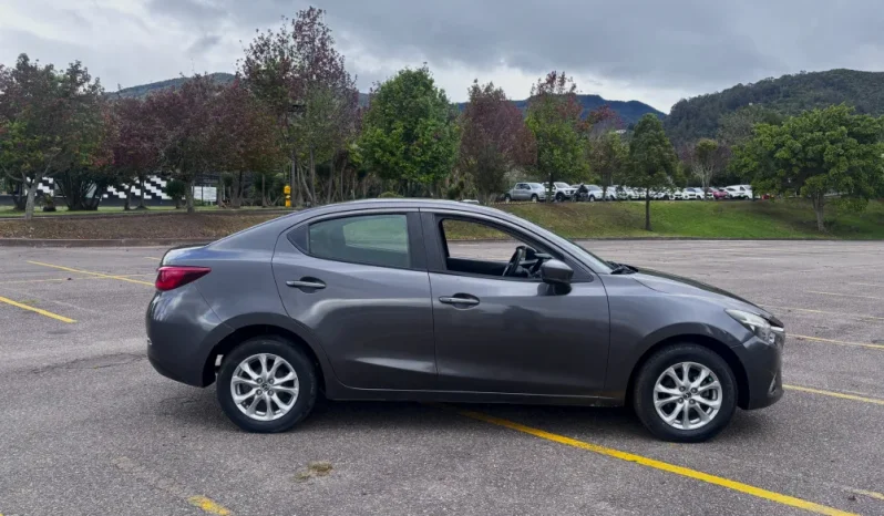 MAZDA 2 (2)TOURING SEDANMT 1500CC 6AB lleno