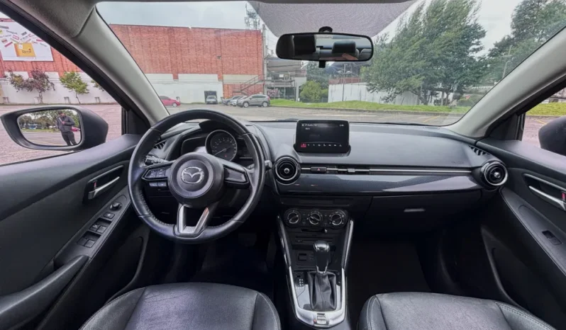 MAZDA 2 (2)TOURING SEDANMT 1500CC 6AB lleno