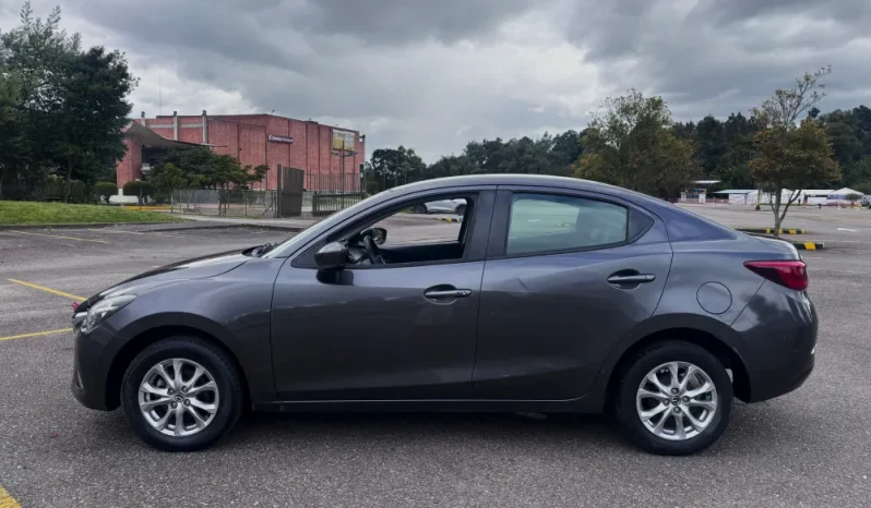 MAZDA 2 (2)TOURING SEDANMT 1500CC 6AB lleno