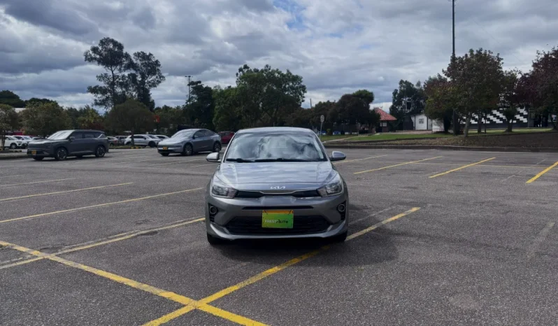 KIA RIOVIBRANT (FL)MT 1400CC 5P R17 lleno