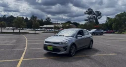 KIA RIOVIBRANT (FL)MT 1400CC 5P R17