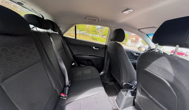 KIA RIOVIBRANT (FL)MT 1400CC 5P R17 lleno