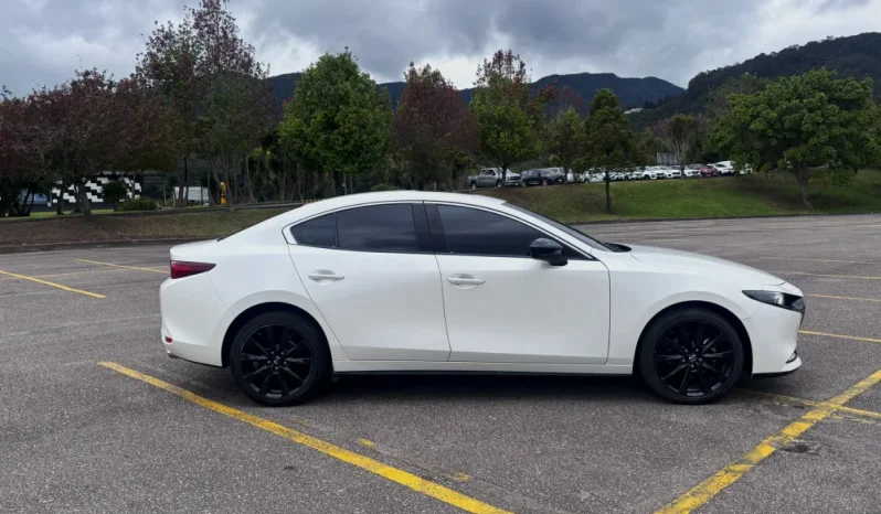 MAZDA 3 (4)GRAND TOURING LX CARBON EDITIONTP 2500CC 7AB CT TC lleno