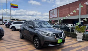 NISSAN KICKS SENSE MT 1600CC R16 lleno