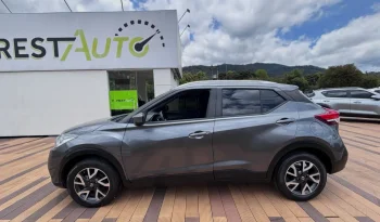 NISSAN KICKS SENSE MT 1600CC R16 lleno